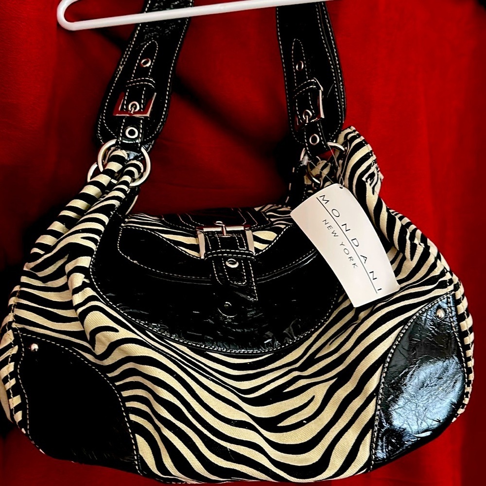 NWT Mondani New York Zebra Print Shoulder Bag Hobo Handbag Black & Cream